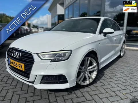 Audi A3 Limousine 30 TFSI Sport 3x S Line | Automaat | Trekhaak | Navi | LED | Climate | PDC | Volle