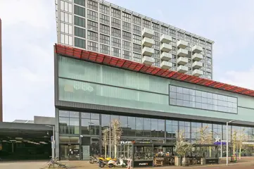 Woning aan de Raadhuisplein te Hoofddorp