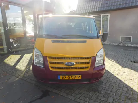 Ford Transit Kombi 300S 2.2 TDCI Staat in DE KRIM Ik ben te huur vanaf €100 per dag