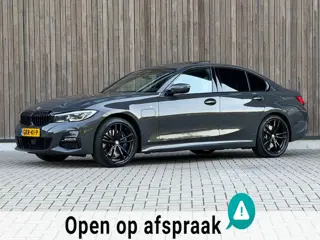 BMW 3-serie 330e High Executive / M-Sport / Full Option /