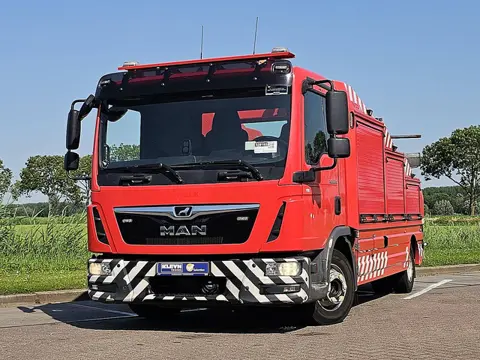 M.A.N. 8.220 TGL 8.8t bottie lift 8t