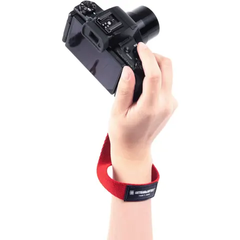 Artisan & Artist ACAM 296 Acrylic Wriststrap Red