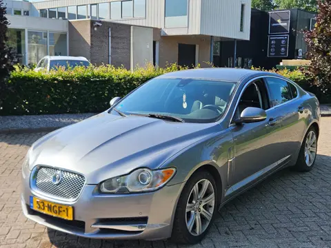 Jaguar XF 3.0D V6 Luxury