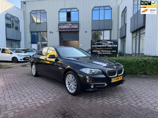 BMW 5-serie 520i Luxury Edition AUTOMAAT!!