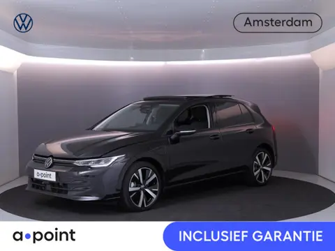 Volkswagen Golf 1.5 eHybrid Life Edition 204 pk Automaat (DSG) | Verlengde garantie | Navigatie via 