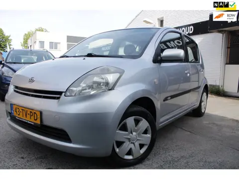 Daihatsu Sirion 2 1.0-12V Trend
