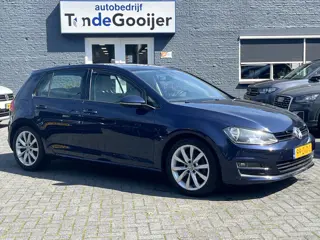Volkswagen Golf 1.4 TSi 140 pk ACT Highline | NAV. | ALCANTARA | TREKHAAK AFN. | XENON | NL-AUTO |