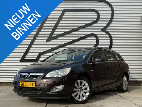 Opel Astra Sports Tourer 1.4 Turbo Cosmo 2e Eigenaar|Clima|Trekhaak|PDC V+A|Cruise|N.A.P|APK tot 05-