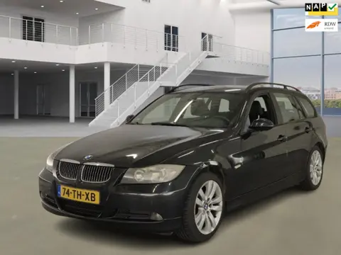 BMW 3-serie Touring 320i Business Line
