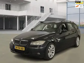 BMW 3-serie Touring 320i Business Line