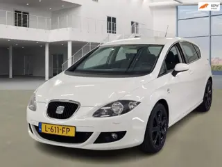 Seat Leon 1.4 5D AIRCO NIEUWE APK CRUISECONTROL PARKEERSENSOREN VELGEN