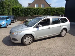 Ford FOCUS Wagon 1.6 Trend airco, radio cd (bj 2010)