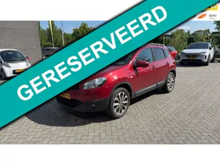 Nissan Qashqai 2.0i 141pk Clima Cruise Navi Panorama Trekhaak 1400kg.