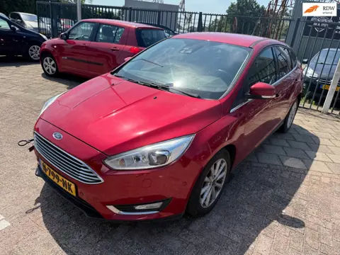 Ford Focus 1.0 AUTOMAAT MOTOR TIKT OLIE LAMPJE BRAND