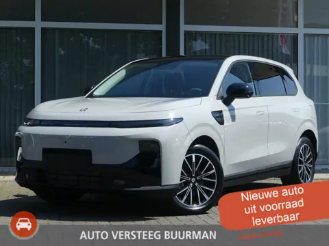 Leapmotor B10 Design Hybrid EV 18.8 kWh 218PK Automaat Navigatie, Camera 360, Lichtmetalen velgen, E