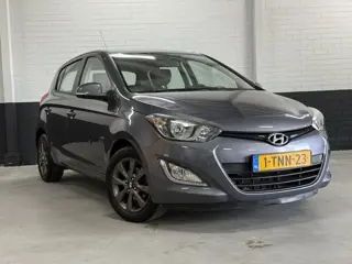 Hyundai i20 1.2i i-Deal (bj 2014)