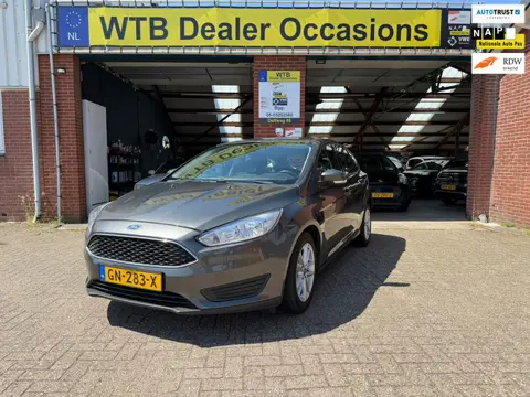 Ford Focus 1.0 Trend Edition, Airco, Motorschade !!, €1.750, meeneemprijs. !!!