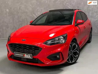 Ford Focus 1.0 EcoBoost ST Line Business /Pano /Camera /Winterpakket