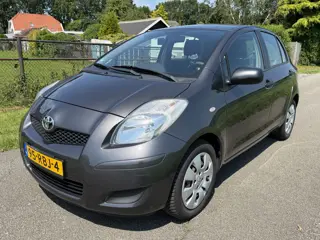 Toyota Yaris 1.3 VVTi Comfort Airco/5-Drs/NL-Auto
