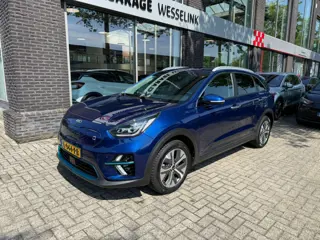 Kia e-Niro DynamicPlusLine 64 kWh | Adapt Cruise | Schuif/kantel dak | Apple/Android Carplay |