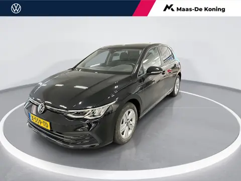 Volkswagen Golf 1.0 eTSI 110pk DSG Life · Camera · Apple/Android Car Play · Sfeerverlichting · P-Sen