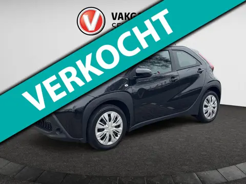 Toyota Aygo X 1.0 VVT-i S-CVT Play | Automaat | Carplay | Camera | Cruise | Clima | Keyless | Lane A