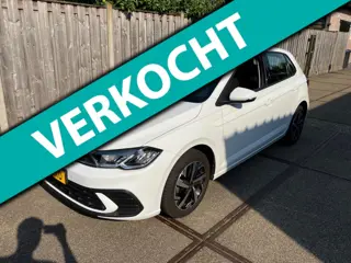 Volkswagen Polo 1.0 TSI Life Business PARKEERSENSOREN/ STOELVERWARMING/ CARPLAY