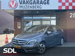 Mercedes-Benz B-Klasse 180 Ambition // NAVI // PDC // TREKHAAK // BI-XENON LAMPEN // STOELVERWARMING