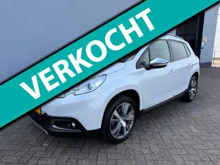 Peugeot 2008 1.2 PureTech Allure - Panorama Dak