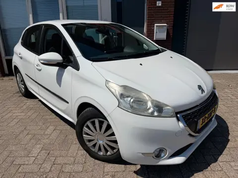 Peugeot 208 1.2 VTi Blue Lease / Airco / Riem v.v / PDC / Navi / NAP