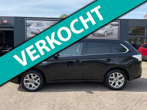 Mitsubishi Outlander 2.0 PHEV instyle+ 130.645 Kilometer n.a.p - Airco ecc - Cruise - Camera - Leer 