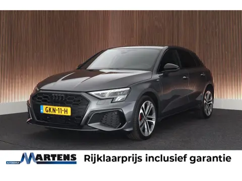 Audi A3 Sportback 45 TFSI e 245pk S edition Competition Trekhaak Camera ACC Stoelverwarming Keyless 
