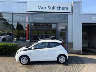Toyota Aygo 1.0 VVT-i x-play limited (bj 2021)