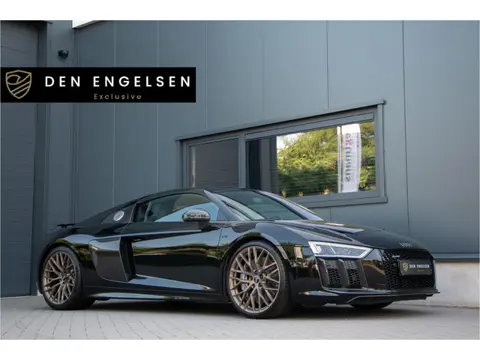 Audi R8 5.2 FSI Quattro Plus 610PK | Ceramic Brakes | B&O | Carbon | Camera | Sportuitlaat | Drive S