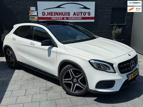 Mercedes-Benz GLA-klasse 180 AMG|AUTOMAAT|PANO|FASELIFT