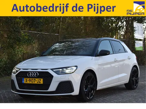 Audi A1 Sportback 35 TFSI PRO LINE 150 PK Bi-Tone | Z+W banden | Carplay | Stoelverwarming | VIrtual