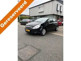Opel Corsa 1.2-16V Enjoy 5 Deurs,Airco. Prijs is inclusief nieuwe Apk keuring (prijs zo mee is bespr