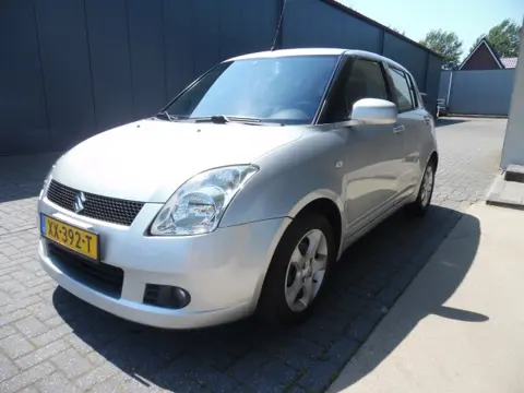SUZUKI SWIFT 1.3 EXCLUSIVE