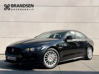 Jaguar XE 2.0 D R-Sport Navi-Leer (bj 2016, automaat)