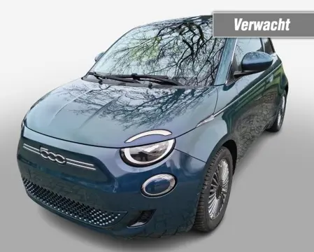 FIAT 500 E- 42KW-2023- Snelladen-Camera- Carplay-meer... - Verwacht