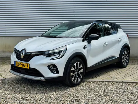 Renault Captur 1.6 E-Tech Hybrid 145 Intens automaat | Panoschuifdak, Apple carplay,Camera |