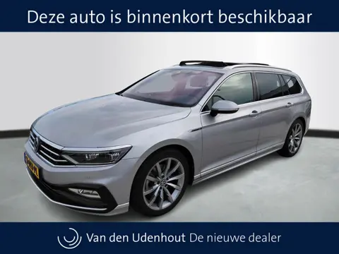 Volkswagen Passat Variant 1.5 TSI R-Line Business | Leder | Panoramadak | Trekhaak | VERWACHT |