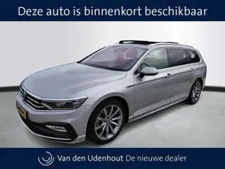 Volkswagen Passat Variant 1.5 TSI R-Line Business | Leder | Panoramadak | Trekhaak | VERWACHT |