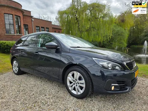 Peugeot 308 SW 1.2 PureTech Blue Lease Executive
