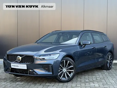 Volvo V60 2.0 T6 Plug-in hybrid AWD Plus Dark Adaptive Cruise Control / BLIS / 360 camera / Electr. 