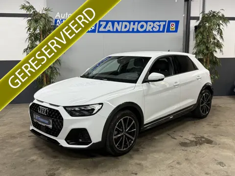 Audi A1 Citycarver 30 TFSI Advanced Edition // Virtual dash // Vol Led // cruise // PDC