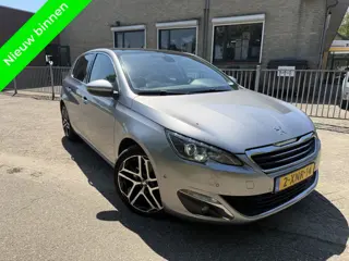 Peugeot 308 2.0 HDi Allure Pano|Xenon|Dodehoek|Keyless