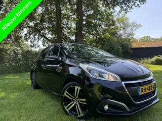 Peugeot 208 1.6 B.HDi Navi|Clima|Stoelverwarming|Pano