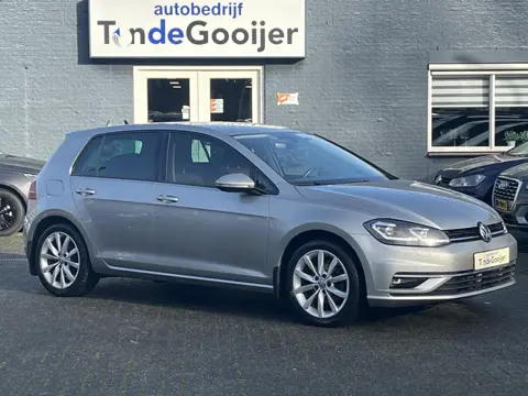 Volkswagen Golf 1.4 TSi DSG Highline | CAMERA | STANDKACHEL | STOELVERW. | 17" | LED | PDC V+A |