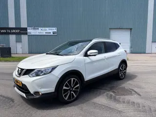 Nissan QASHQAI 1.2i Tekna 6-Bak 116 PK. Onverwoestbare auto van de tweede eigenaar !!! 4 splinternie